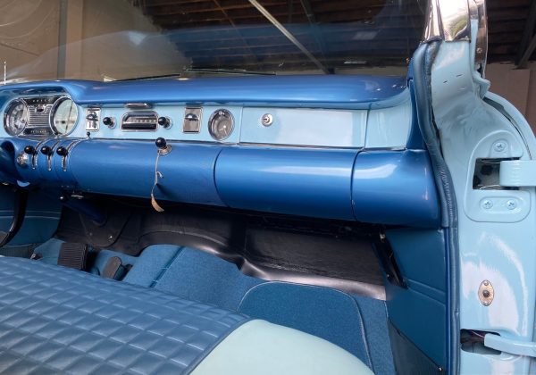 1954 Buick Skylark Malibu Blue - Image 43