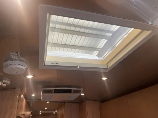 2008 Airstream 27′ Safari Special Edition - Image 19