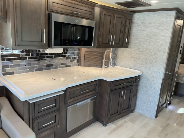 2021 Newmar Ventana 4369 - Image 42