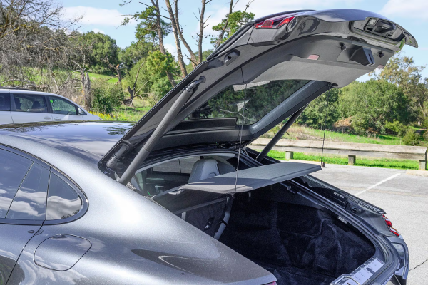 2018 Porsche Panamera 4 E-Hybrid - Image 49
