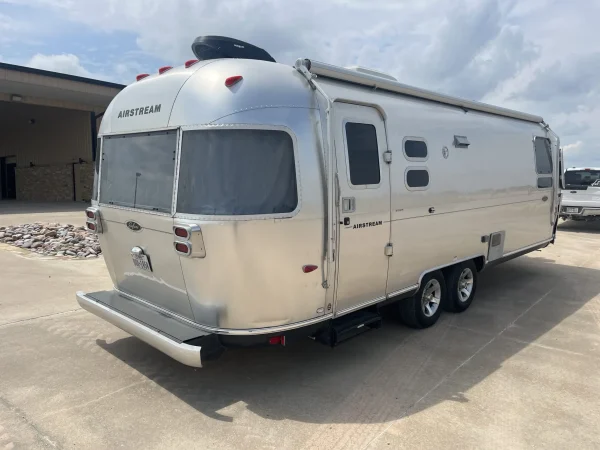 2008 Airstream 27′ Safari Special Edition - Image 31