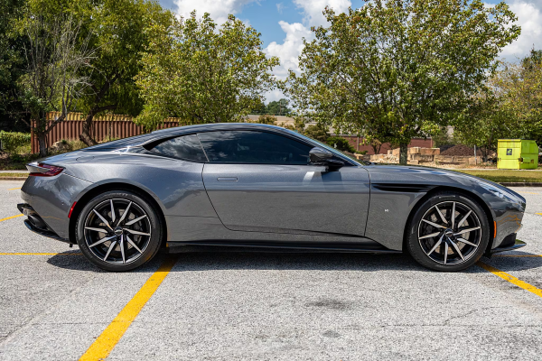 2017 Aston Martin DB11 Launch Edition - Image 6