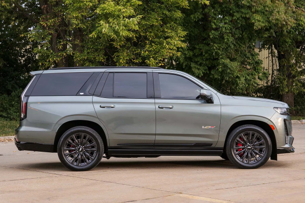 2024 Cadillac Escalade V - Image 6