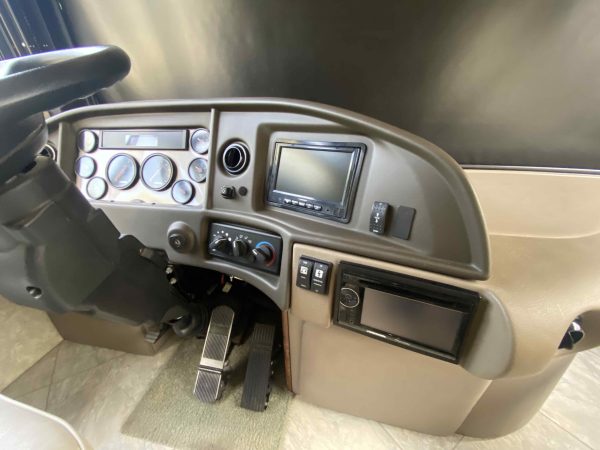 2013 Fleetwood Excursion 33A - Image 51