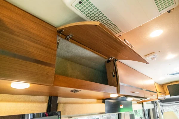 2014 Winnebago Era 70X - Image 77