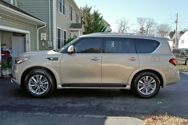 2019 Infiniti QX80 Luxe - Image 7
