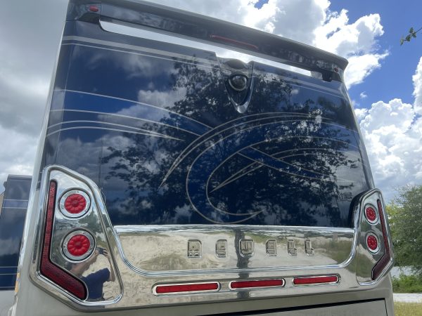2011 Newell Coach P2000I - Image 7