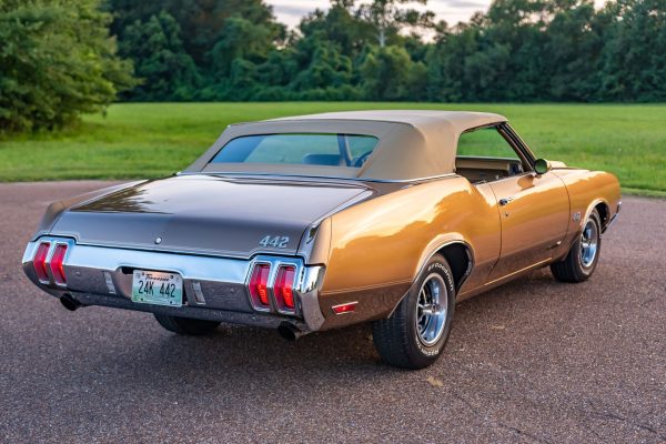 1970 Oldsmobile 442 Convertible - Image 6