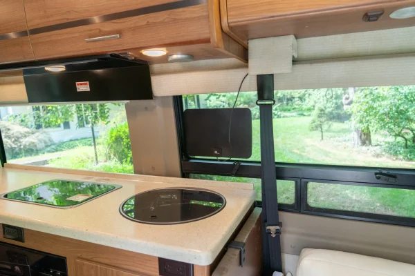 2014 Winnebago Era 70X - Image 87