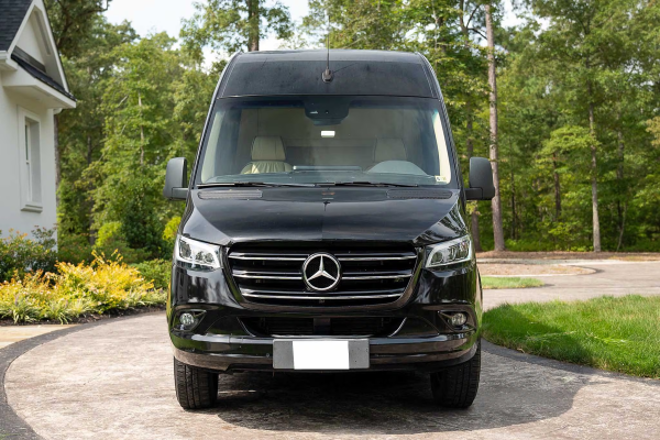 2019 Mercedes-Benz Sprinter 2500 Ultimate Limo - Image 8