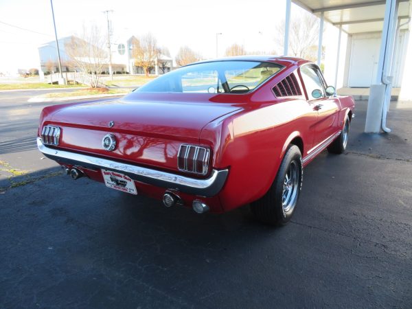 1965 Ford Mustang GT 2+2 Fastback