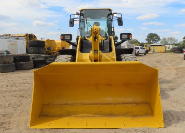 2018 Komatsu WA320-8 Wheel Loader Tractor A/C Cab Ride Control Camera - Image 8