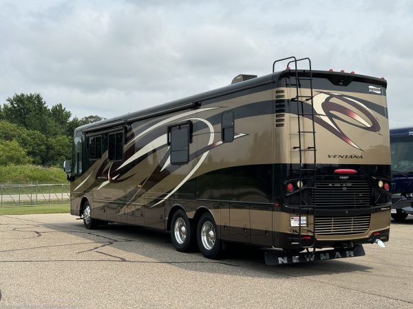 2013 Newmar Ventana 4346 - Image 8