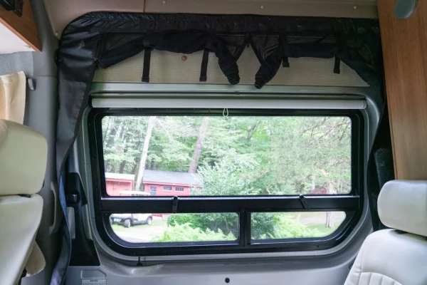 2014 Winnebago Era 70X - Image 98