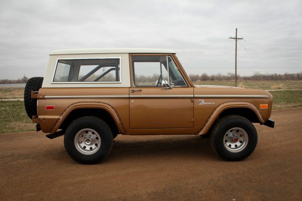 1972 Ford Bronco Sport - Image 9