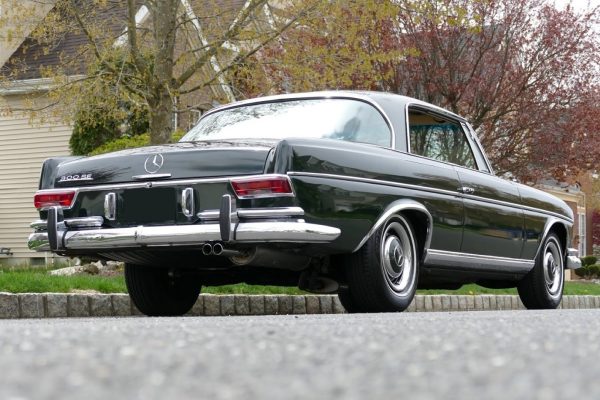 1967 Mercedes-Benz 300SE Coupe - Image 9