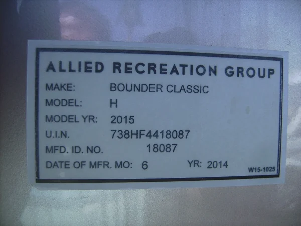 2015 Fleetwood Bounder Classic 36H - Image 42