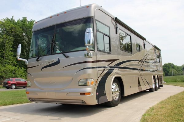 2004 Country Coach Intrigue Suite Escape - Image 37