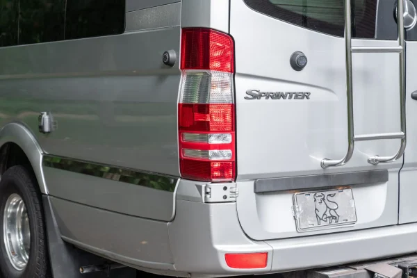 2014 Winnebago Era 70X - Image 35
