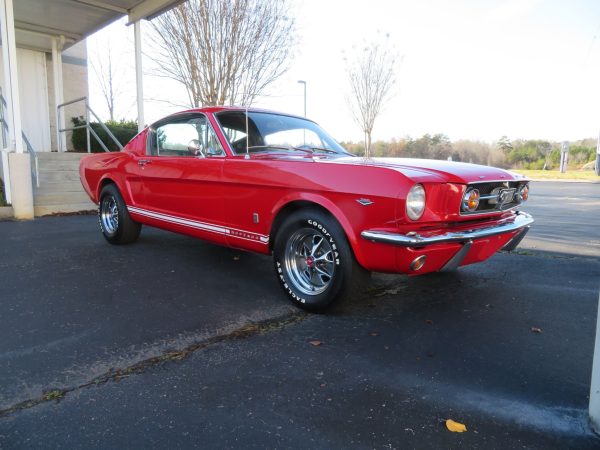 1965 Ford Mustang GT 2+2 Fastback - Image 10