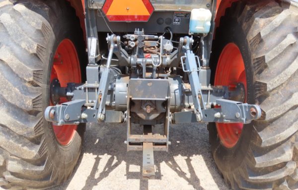 2017 Kubota M6S-111 4WD Utility Ag Tractor A/C Cab PTO Aux Hyd - Image 10