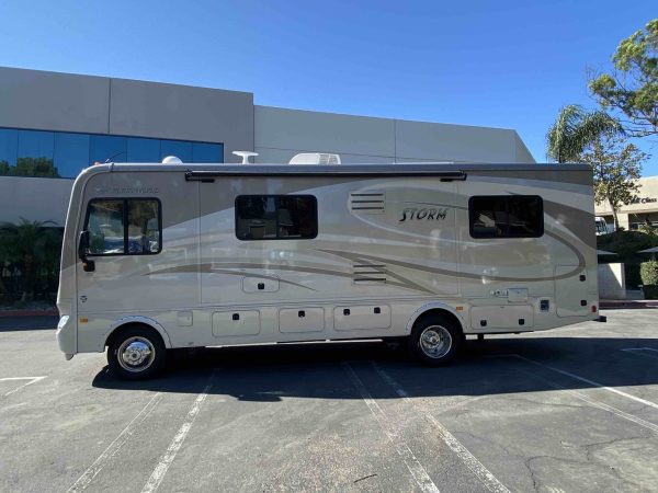 2014 Fleetwood Storm 28MS - Image 5