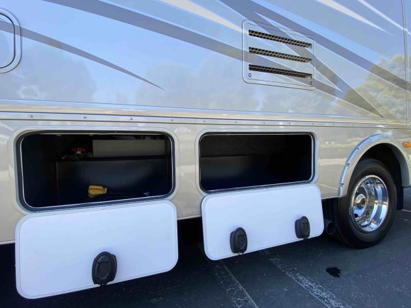 2014 Fleetwood Storm 28MS - Image 16