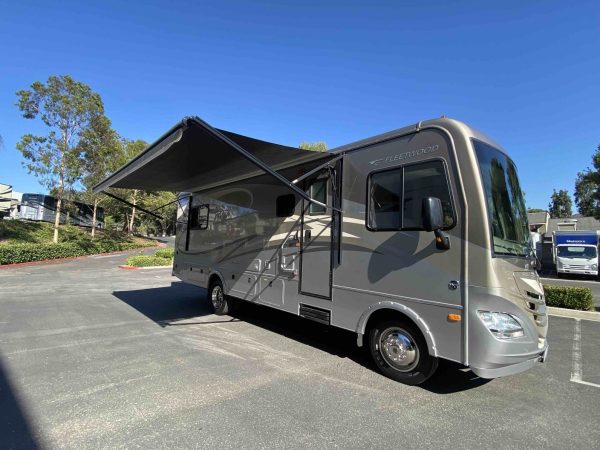 2014 Fleetwood Storm 28MS - Image 21