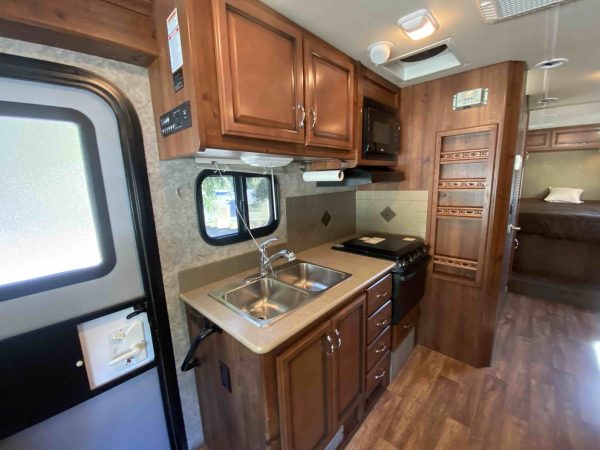 2014 Fleetwood Storm 28MS - Image 24
