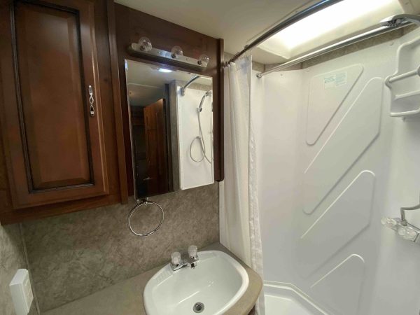 2014 Fleetwood Storm 28MS - Image 31