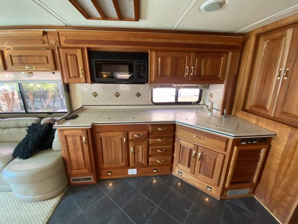 2004 Holiday Rambler Imperial 40PST - Image 31