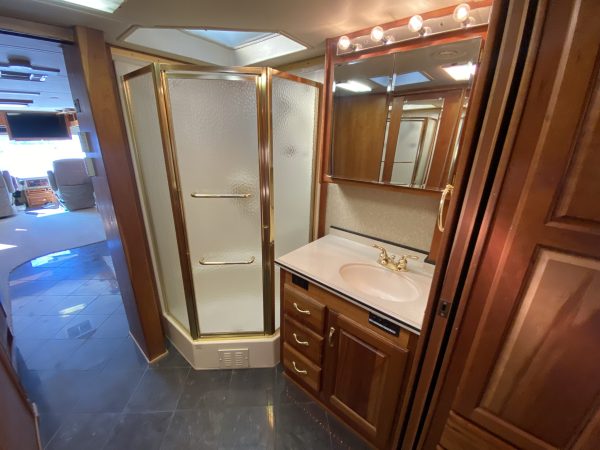 2004 Holiday Rambler Imperial 40PST - Image 36