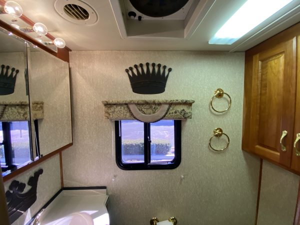 2004 Holiday Rambler Imperial 40PST - Image 38
